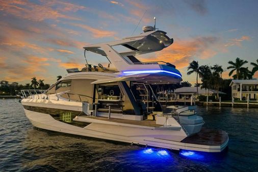 Galeon 500 Fly image