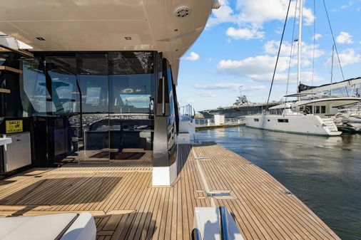 Galeon 500 Fly image