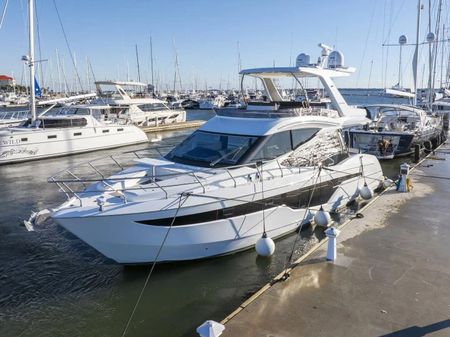 Galeon 500 Fly image