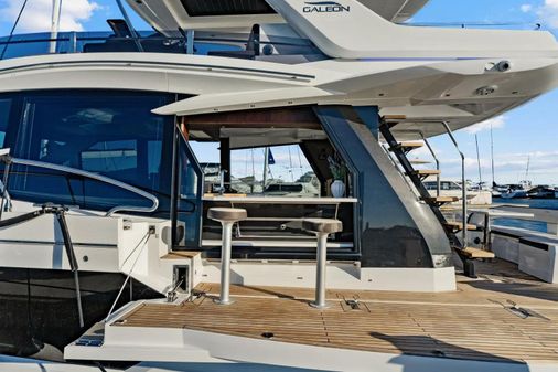 Galeon 500 Fly image