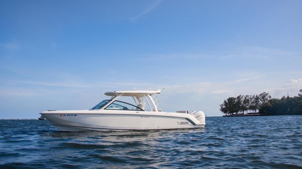 Boston Whaler 320 Vantage