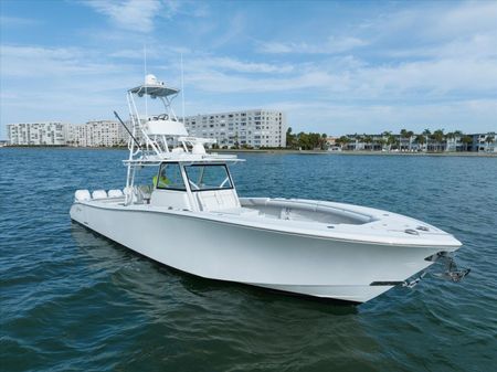 Yellowfin 42 image