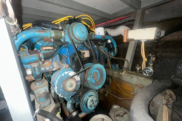 Chris-Craft 42 Commander image