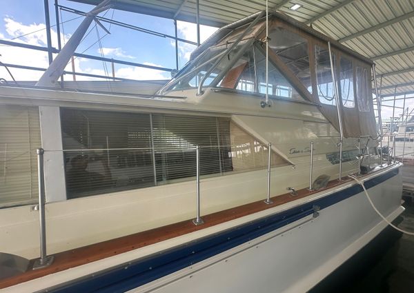 Chris-Craft Commander 42 image