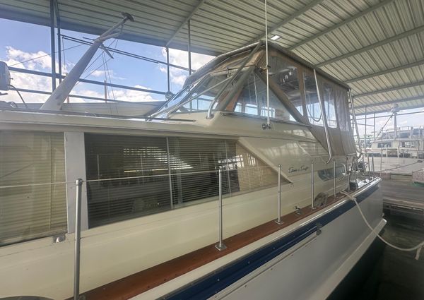 Chris-Craft Commander 42 image