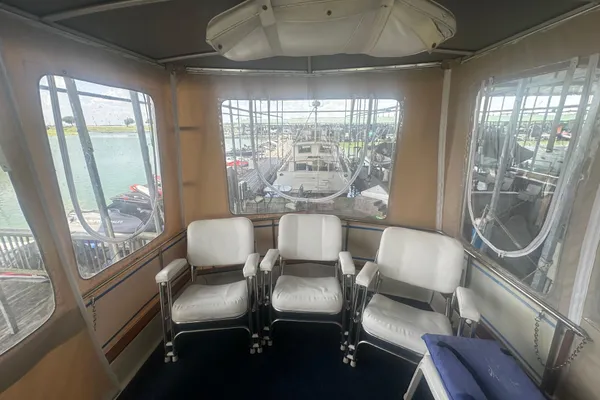 Chris-Craft 42 Commander image