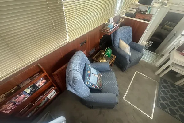 Chris-Craft 42 Commander image