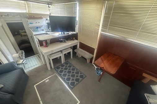 Chris-Craft Commander 42 image