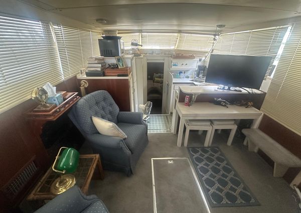 Chris-Craft Commander 42 image