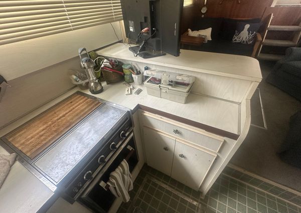 Chris-Craft Commander 42 image