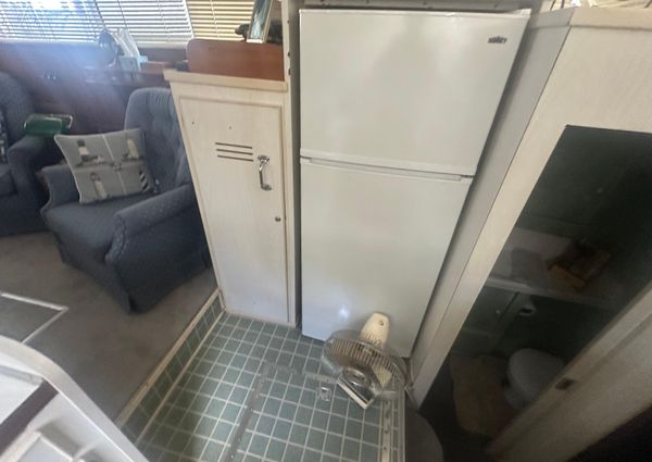 Chris-Craft Commander 42 image