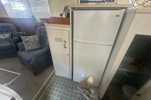 Chris-Craft Commander 42 image