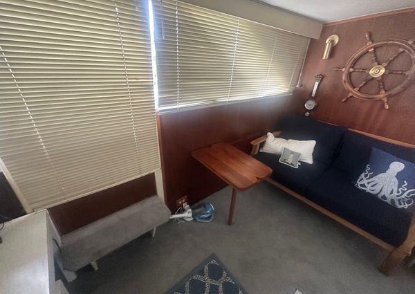 Chris-Craft Commander 42 image