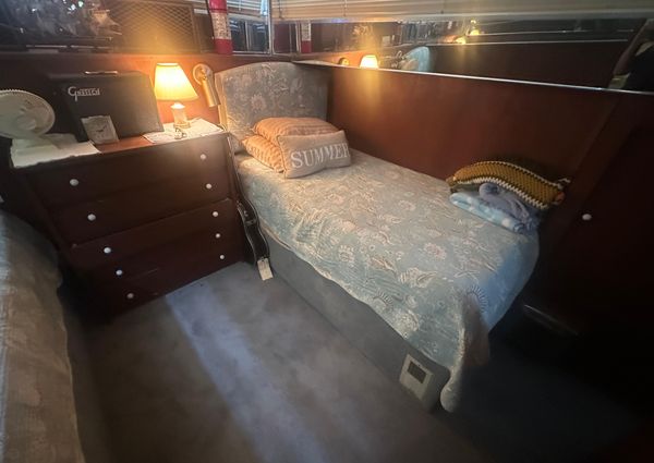 Chris-Craft Commander 42 image