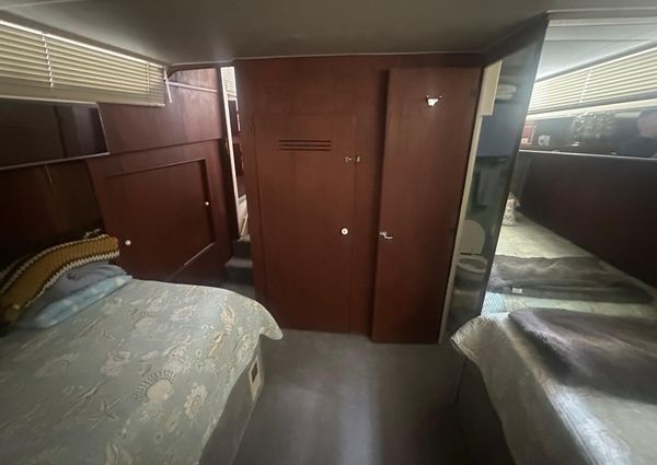 Chris-Craft Commander 42 image