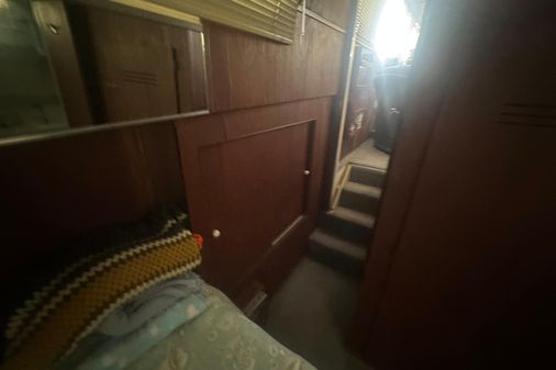 Chris-Craft Commander 42 image