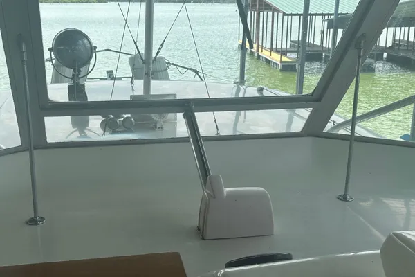 Chris-Craft 42 Commander image