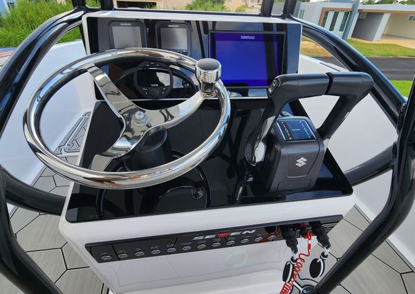 Catamaran 23-CENTER-CONSOLE image