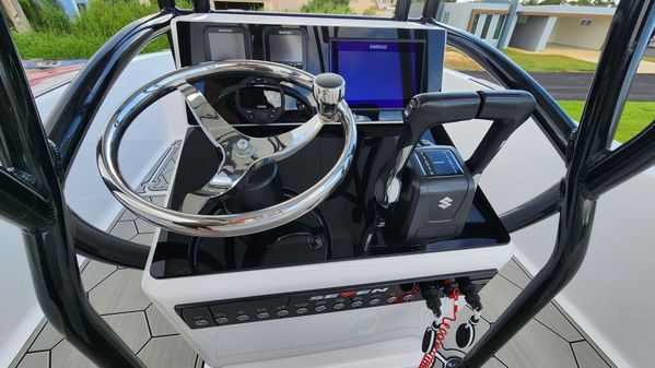 Catamaran 23-CENTER-CONSOLE image