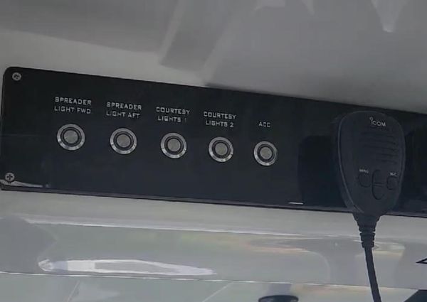 Catamaran 23-CENTER-CONSOLE image