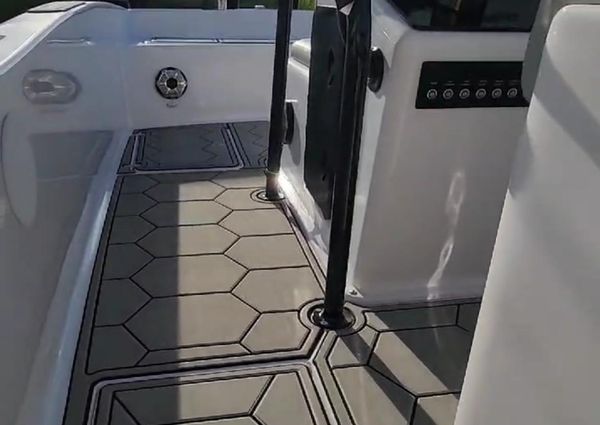 Catamaran 23-CENTER-CONSOLE image