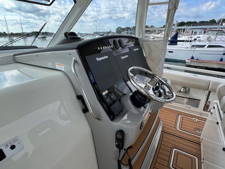 Boston-whaler 420-OUTRAGE image