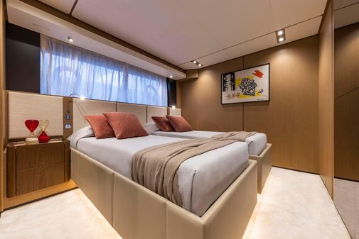 Ferretti Yachts 1000 image