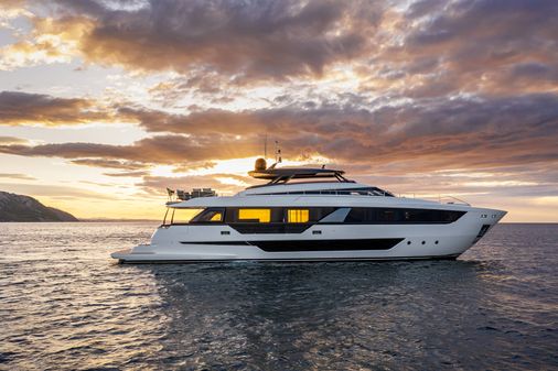 Ferretti Yachts 1000 image