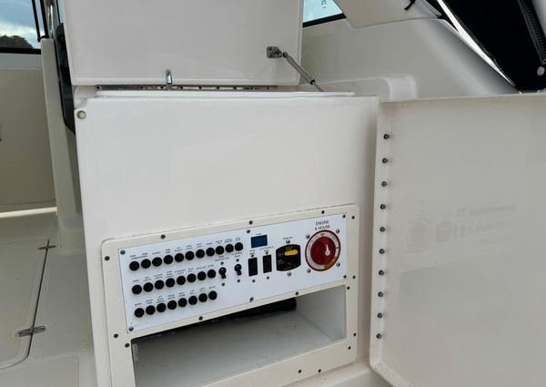 Pursuit DC 265 Dual Console image