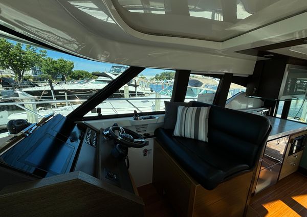 Tiara-yachts C44-COUPE image