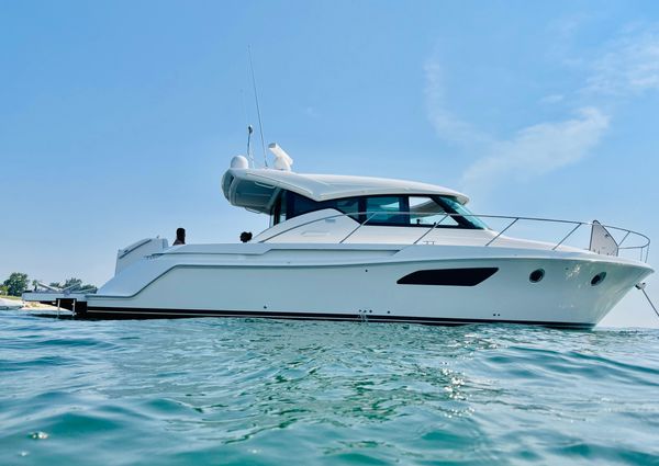 Tiara-yachts C44-COUPE image