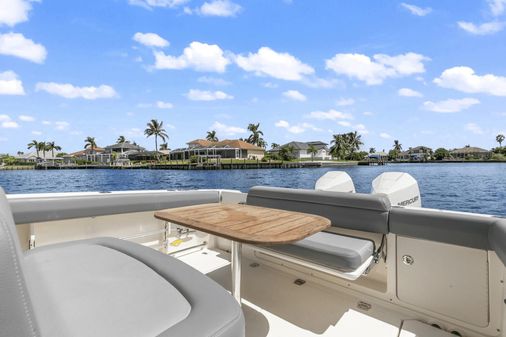 Boston Whaler 330 Outrage image