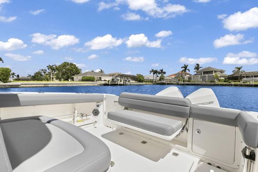 Boston Whaler 330 Outrage image