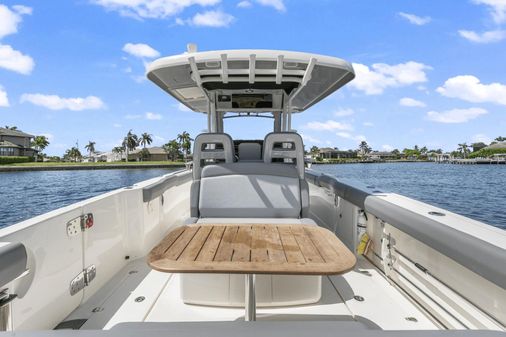 Boston Whaler 330 Outrage image