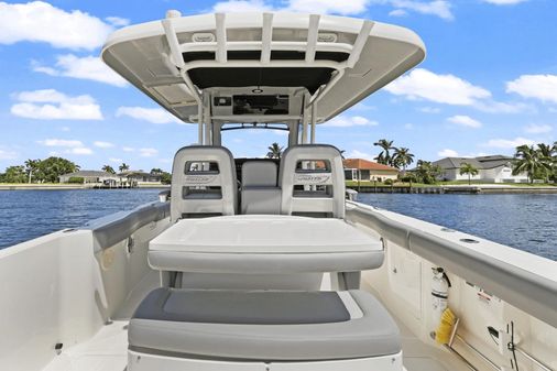 Boston Whaler 330 Outrage image