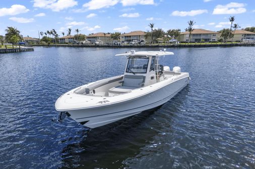 Boston Whaler 330 Outrage image