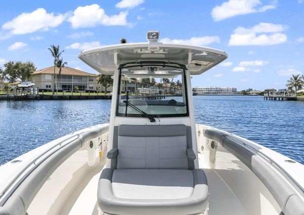 Boston Whaler 330 Outrage image