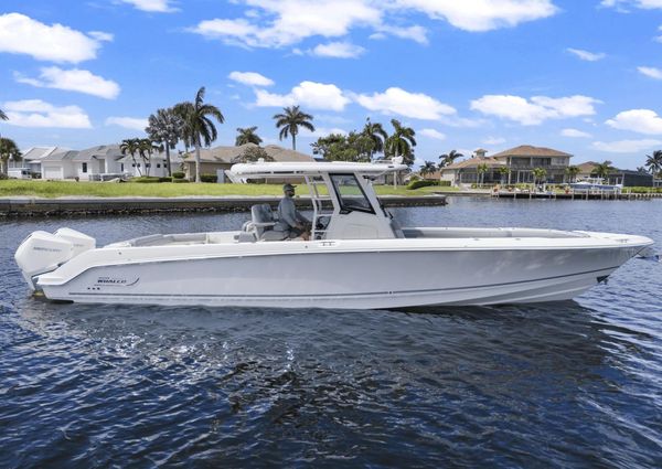 Boston Whaler 330 Outrage image