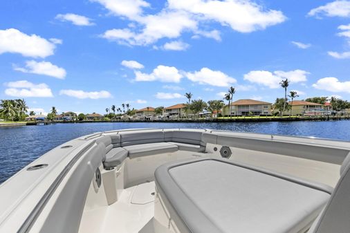 Boston Whaler 330 Outrage image