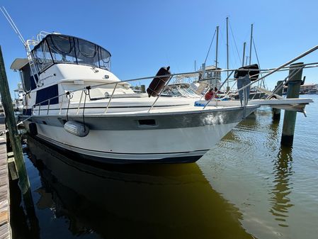 Silverton MOTOR-YACHT image