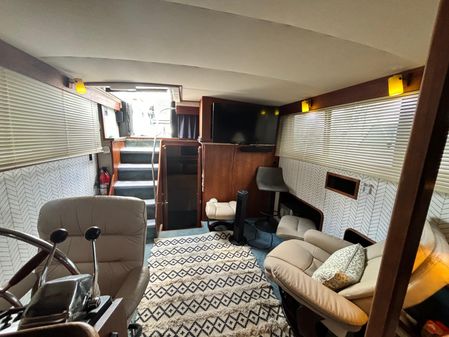 Carver 3607 Aft Cabin image