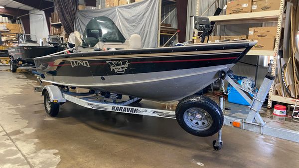 Lund 1775 Pro-V SE