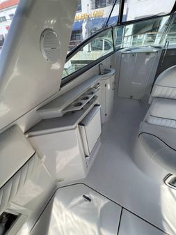 Monterey 322 Cruiser image