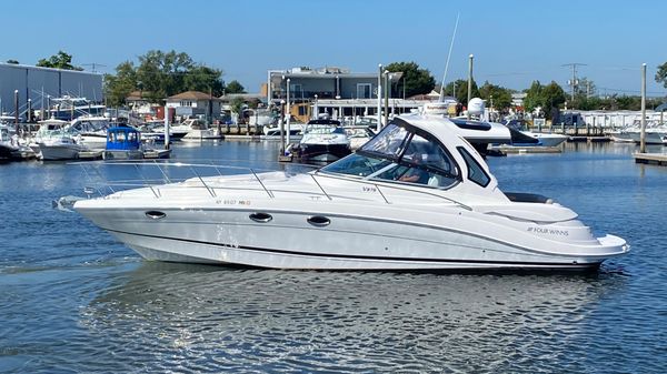 Four Winns Vista 375 
