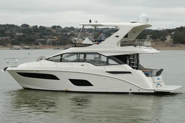 Sea-ray FLY-460 image