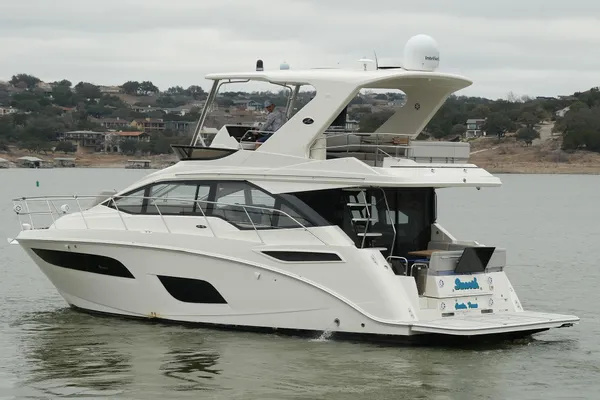 Sea-ray FLY-460 image