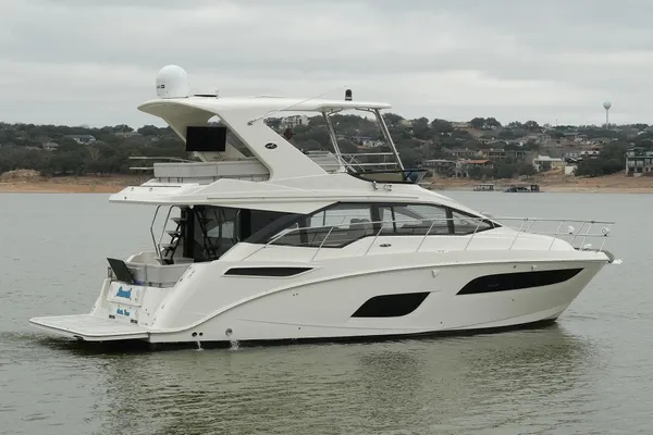 Sea-ray FLY-460 image