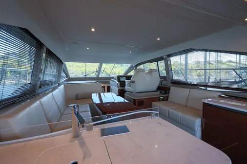 Sea Ray Fly 460 image