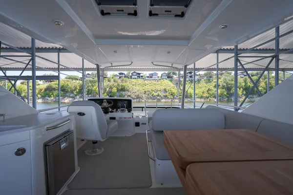 Sea-ray FLY-460 image