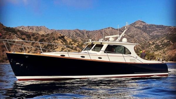 Hinckley Talaria 44 MY